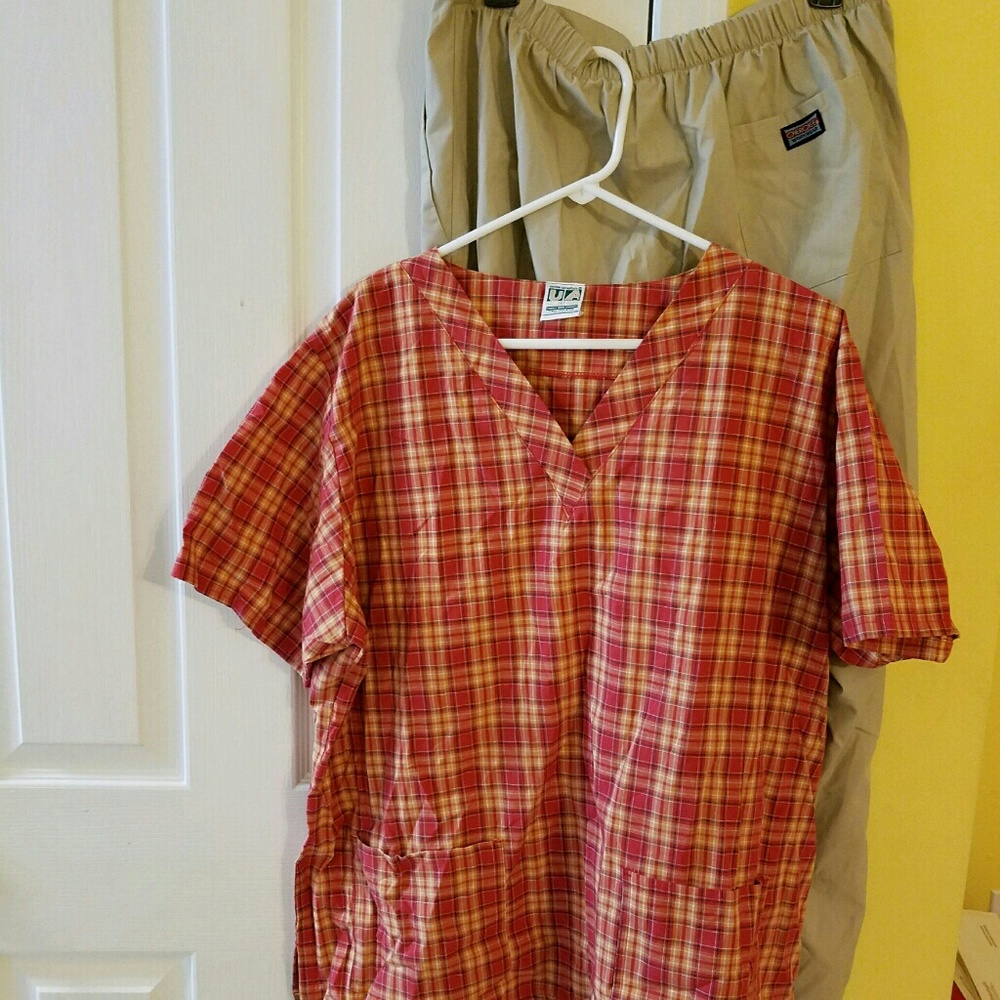 When is nurse uniform set top and bottom